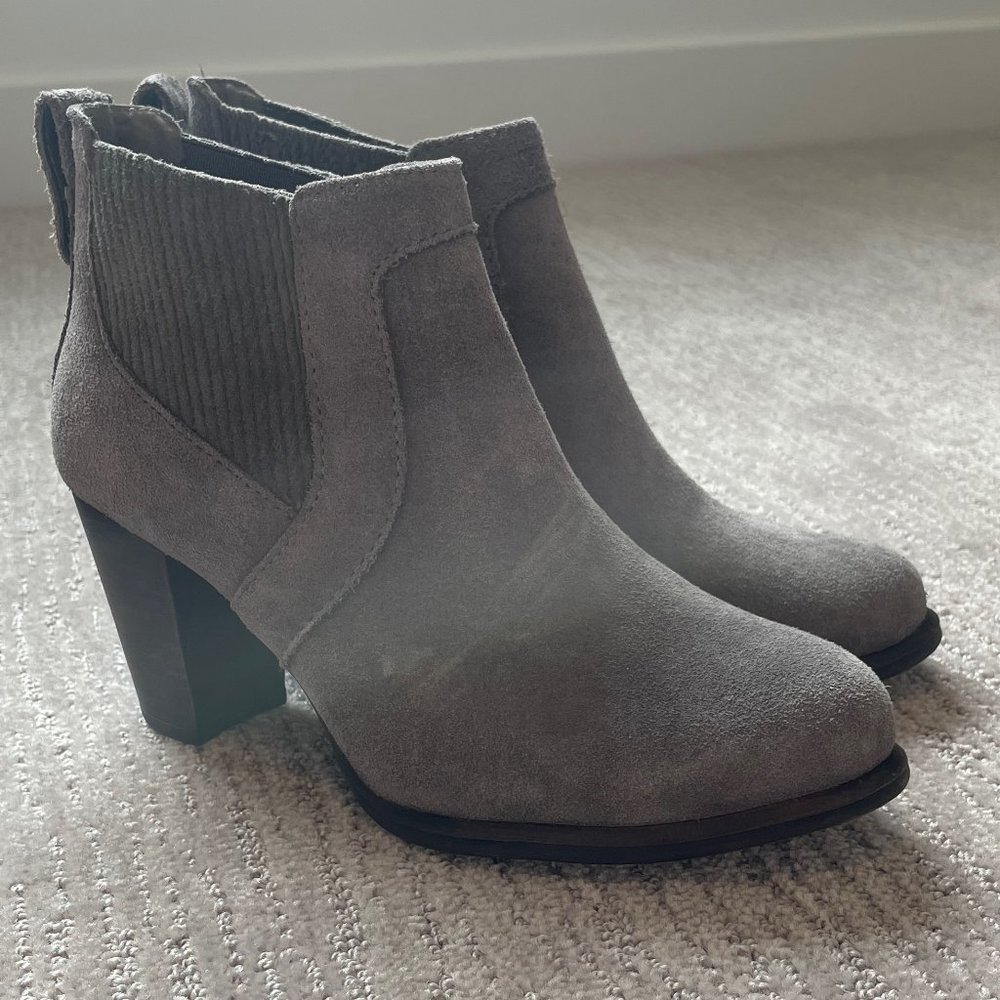 UGG Women's heeled boots Size 6.5